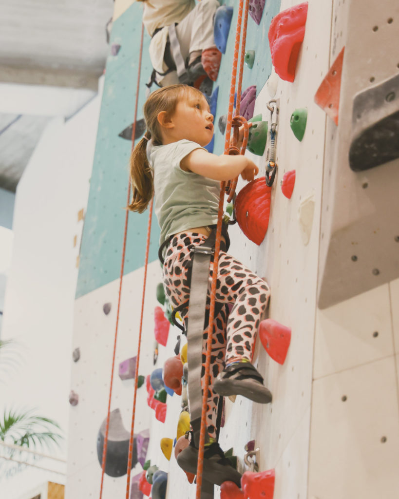 Climb Up Aubervilliers