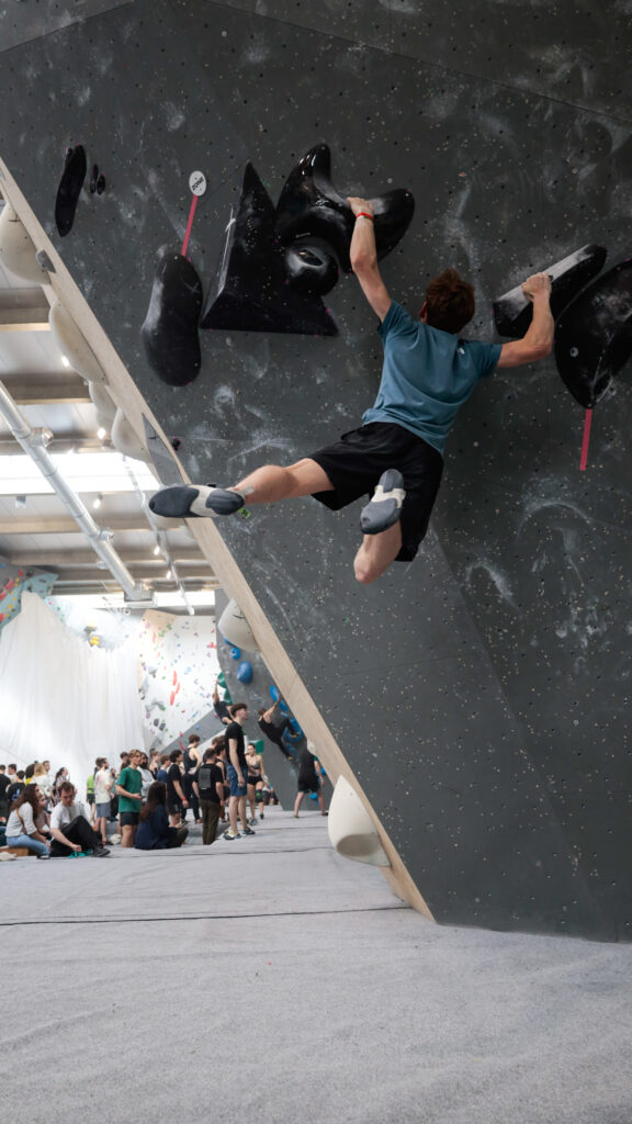 Climb Up Aubervilliers