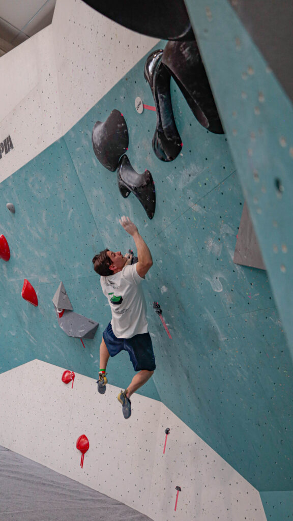 Climb Up Aubervilliers