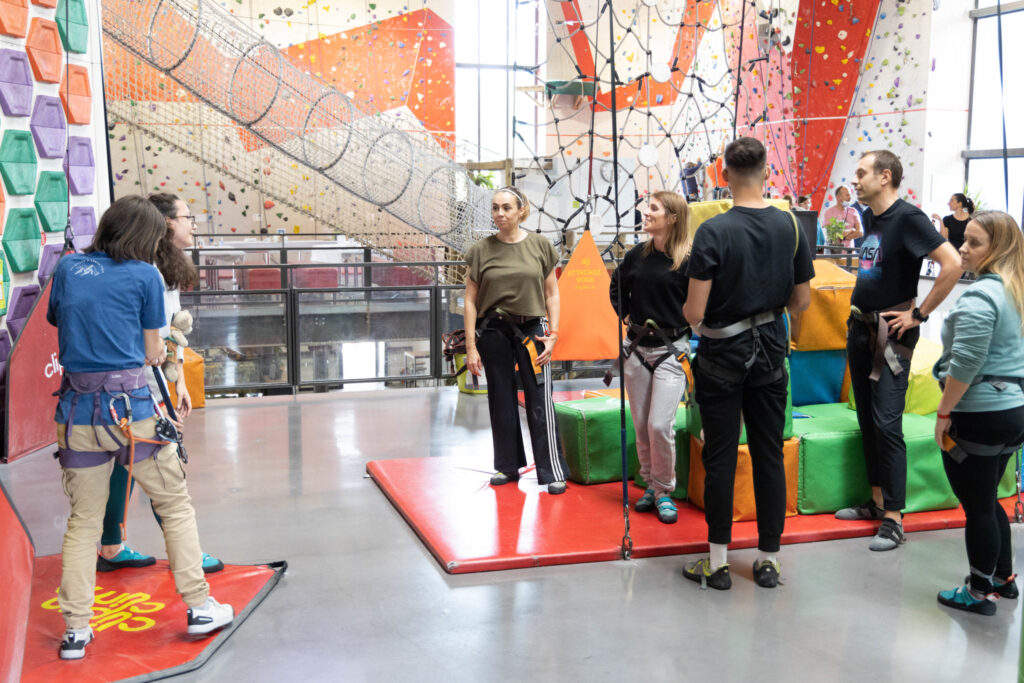 Climb Up Aubervilliers