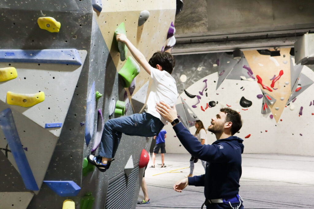 Climb Up Aubervilliers
