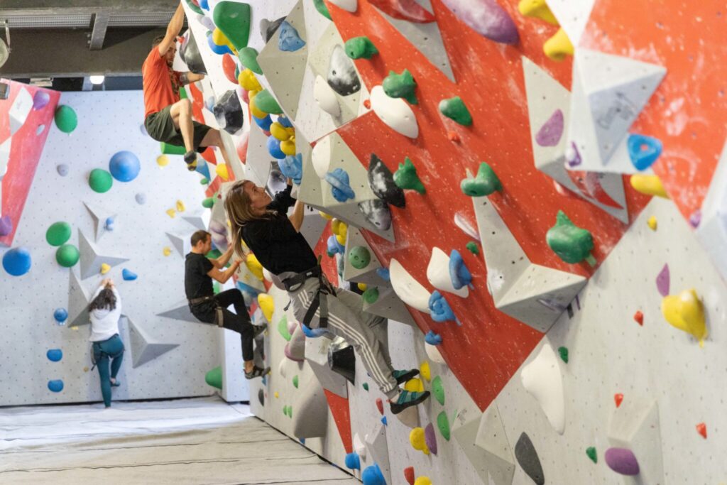 Climb Up Aubervilliers