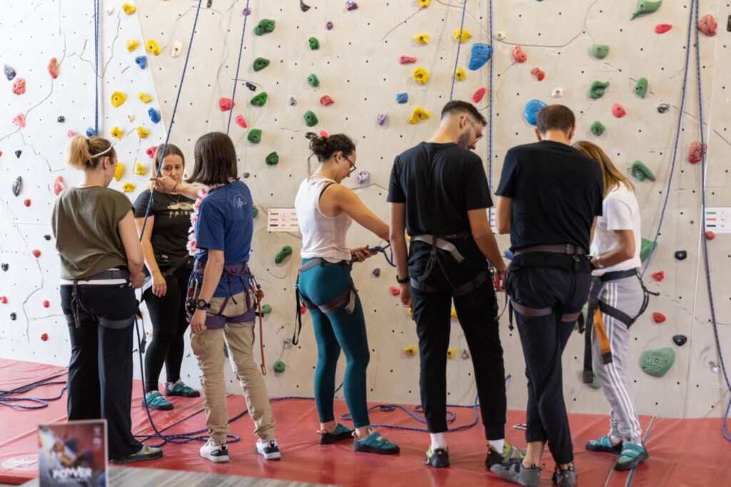 Climb Up Aubervilliers